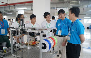 工業(yè)中心師生創(chuàng)新項(xiàng)目 亮相 自動(dòng)化設(shè)計(jì)大賽并獲技術(shù)轉(zhuǎn)讓